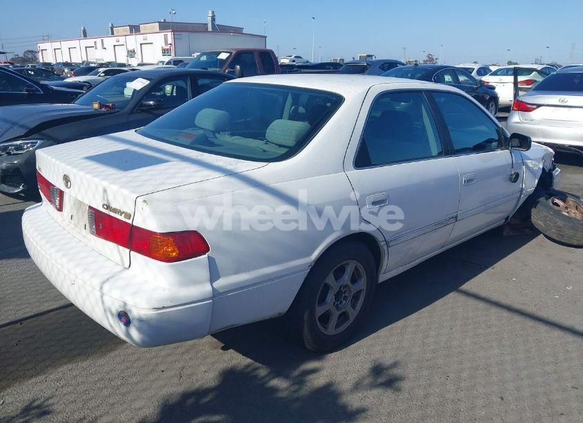 Photo 4 of 2000 Toyota Camry LE (VIN JT2BG22K8Y0396035)