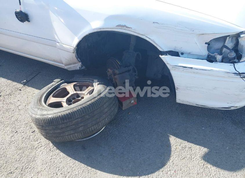 Photo 6 of 2000 Toyota Camry LE (VIN JT2BG22K8Y0396035)