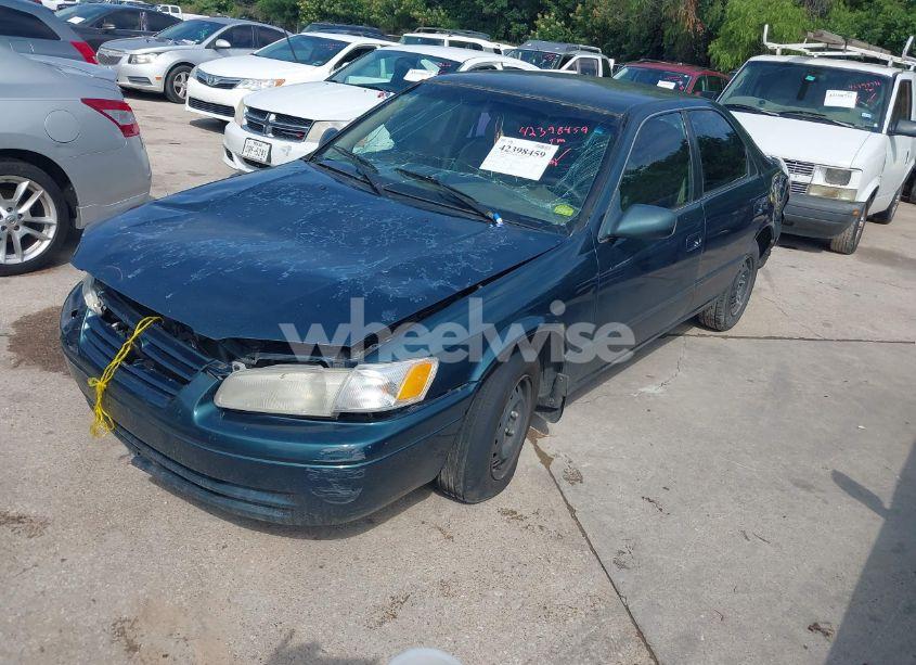 Photo 2 of 1998 Toyota Camry LE (VIN JT2BG22K9W0252734)