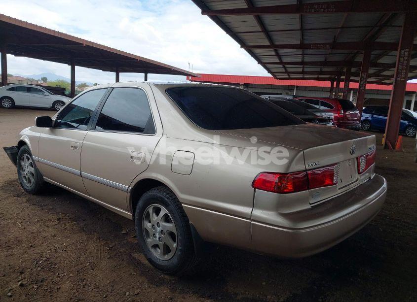 Photo 3 of 2000 Toyota Camry XLE (VIN JT2BG28K0Y0424451)