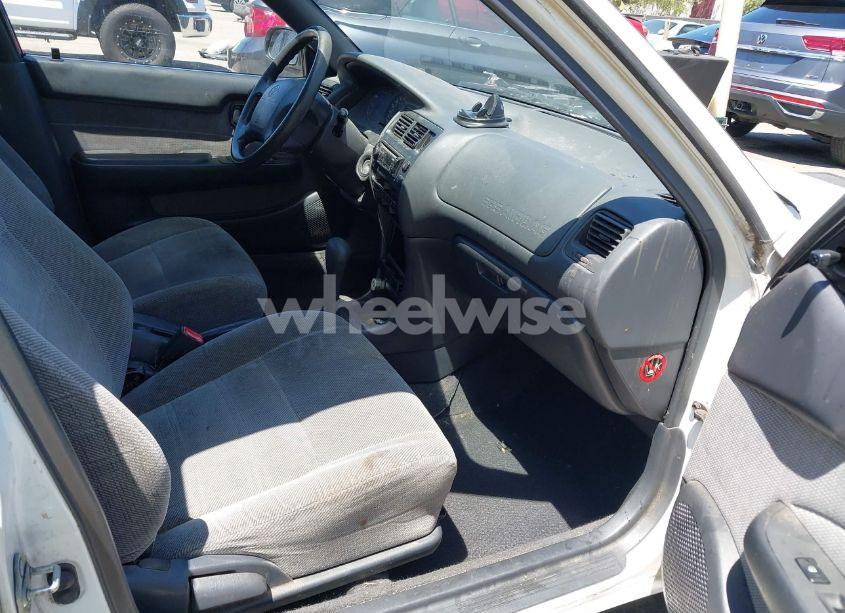 Photo 5 of 1996 Toyota Corolla DX (VIN JT2EB02E1T0109802)