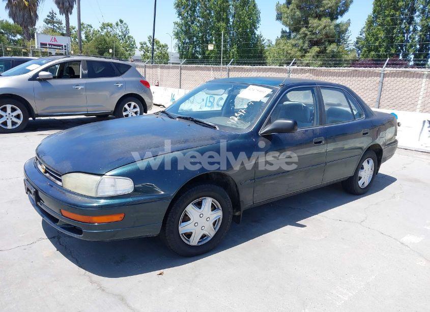Photo 2 of 1993 Toyota Camry DX (VIN JT2SK11E9P0132860)