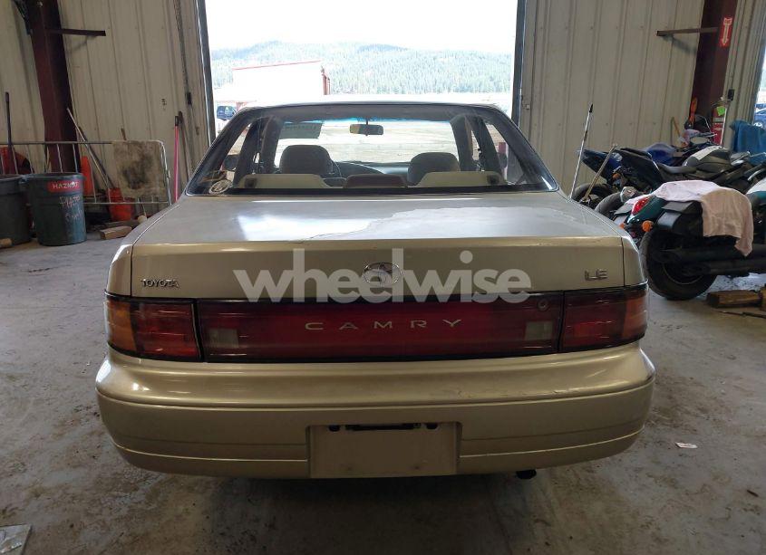 Photo 16 of 1993 Toyota Camry LE (VIN JT2SK12E0P0169424)