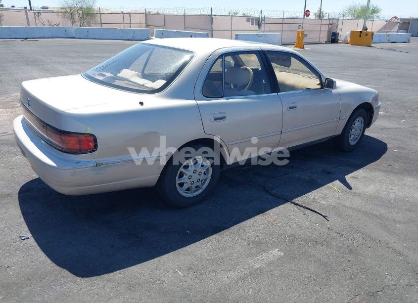 Photo 4 of 1993 Toyota Camry XLE (VIN JT2SK13E8P0187670)