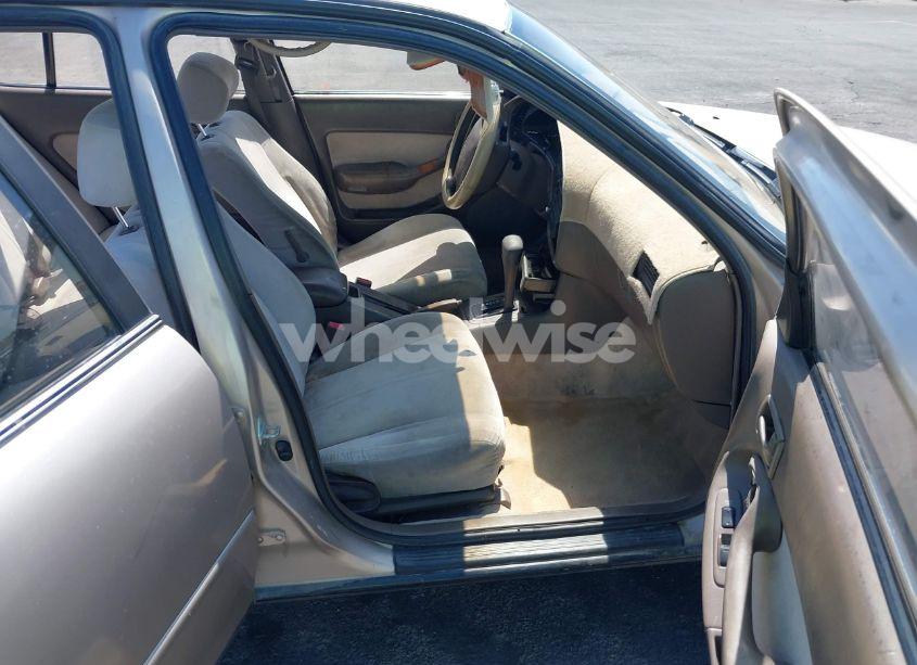 Photo 5 of 1993 Toyota Camry XLE (VIN JT2SK13E8P0187670)