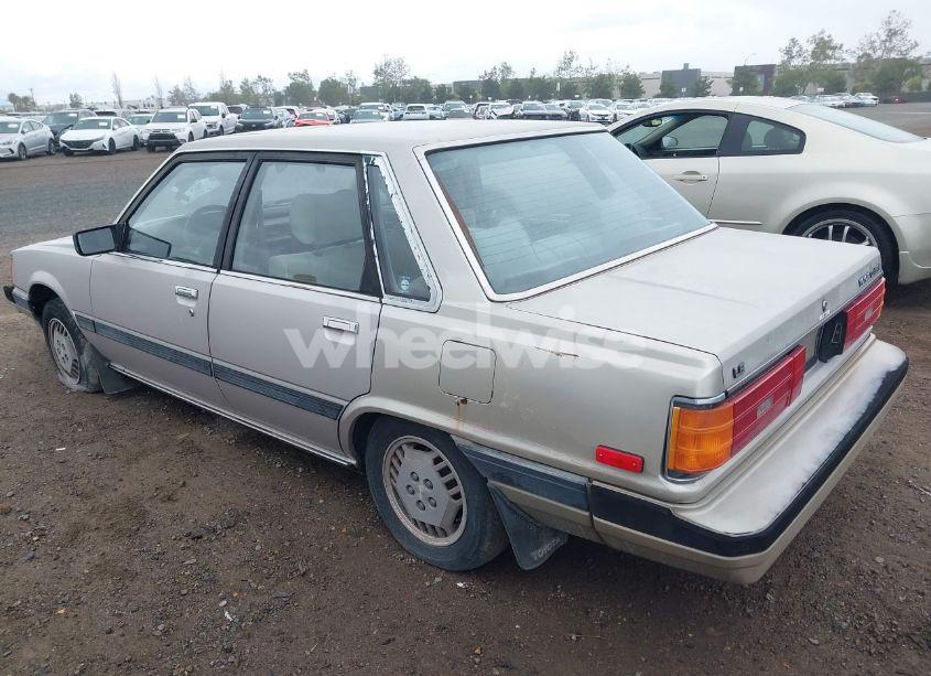 Photo 3 of 1985 Toyota Camry LE (VIN JT2SV16E9F0351378)