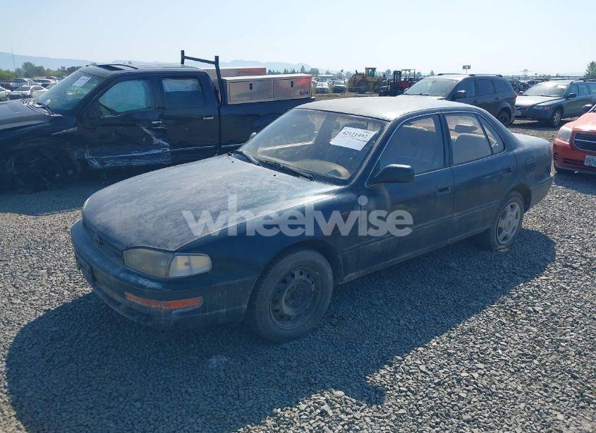 Photo 2 of 1993 Toyota Camry LE (VIN JT2VK12E8P0229480)