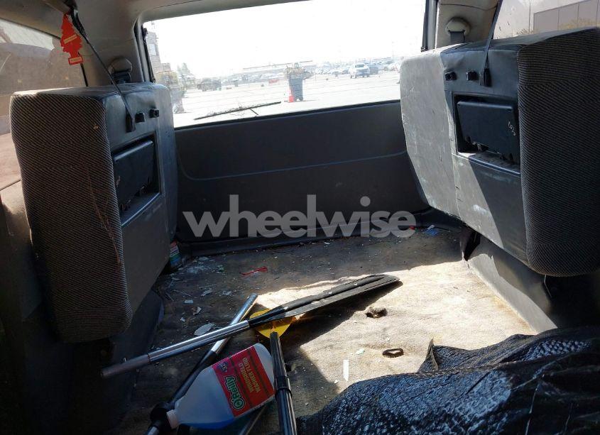 Photo 8 of 1991 Toyota Previa LE (VIN JT3AC22S9M0007206)