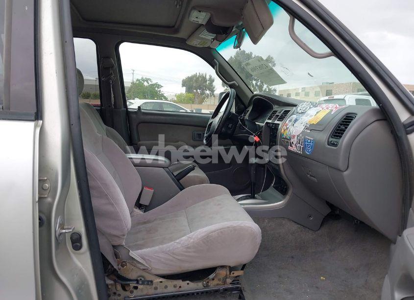 Photo 5 of 2001 Toyota 4runner SR5 V6 (VIN JT3GN86R010204792)