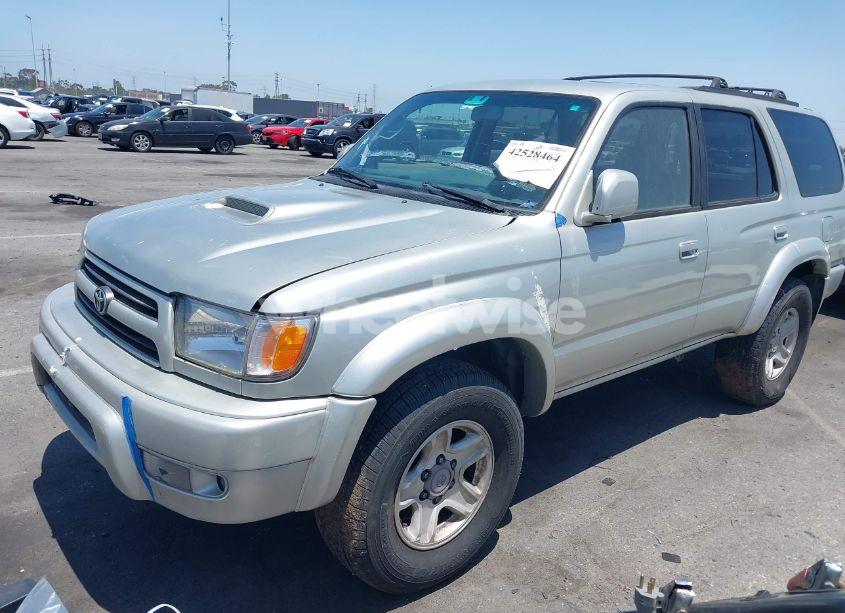 Photo 2 of 2000 Toyota 4runner SR5 V6 (VIN JT3GN86R0Y0155782)