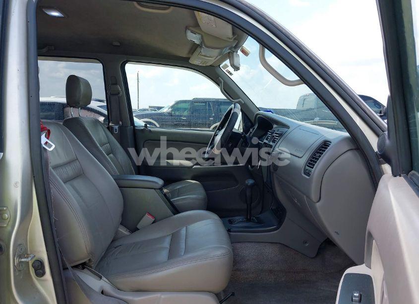 Photo 5 of 2001 Toyota 4runner SR5 V6 (VIN JT3GN86R110206101)