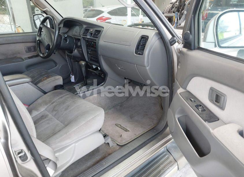 Photo 5 of 2002 Toyota 4runner SR5 V6 (VIN JT3GN86R220240078)