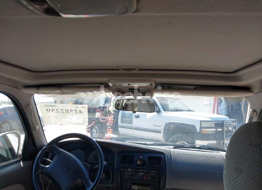 Photo 12 of 2002 Toyota 4runner SR5 V6 (VIN JT3GN86R220250545)