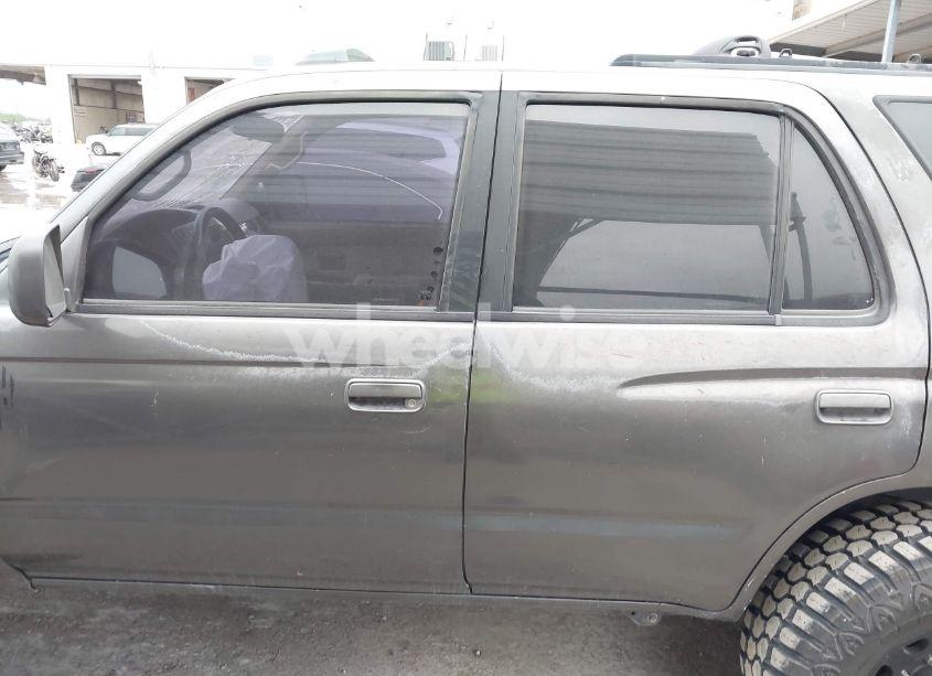 Photo 13 of 1998 Toyota 4runner SR5 V6 (VIN JT3GN86R3W0082047)