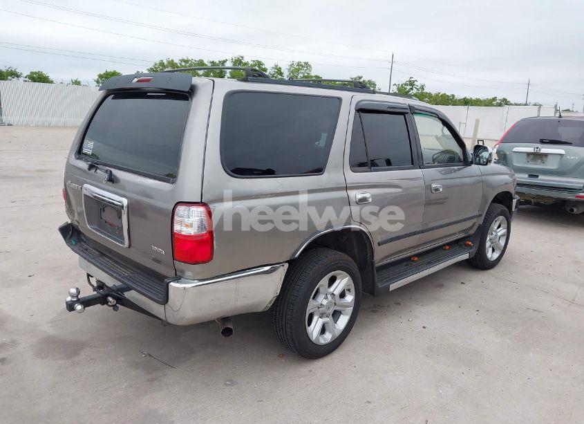 Photo 4 of 2002 Toyota 4runner SR5 V6 (VIN JT3GN86R620219668)