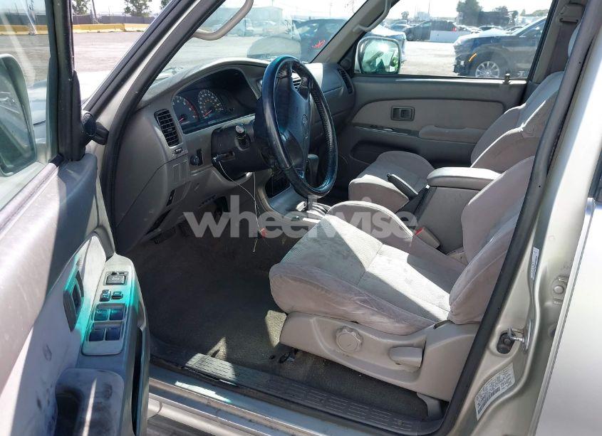 Photo 5 of 2001 Toyota 4runner SR5 V6 (VIN JT3GN86R810204300)