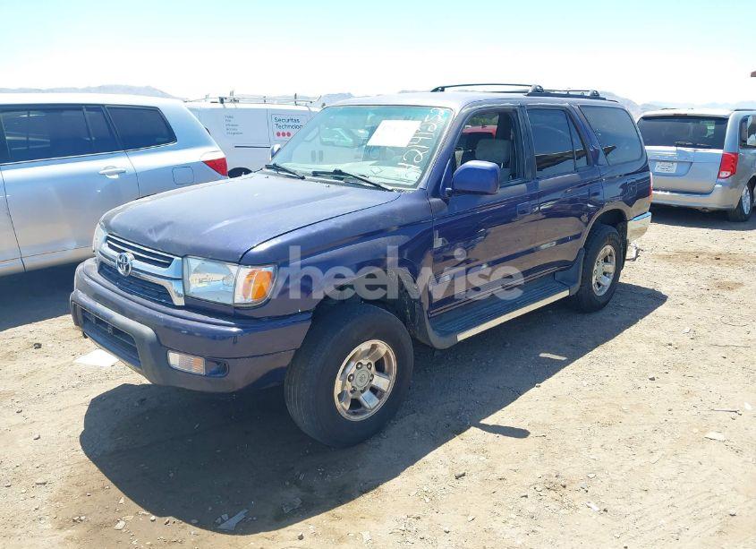 Photo 2 of 2002 Toyota 4runner SR5 V6 (VIN JT3GN86R820243521)