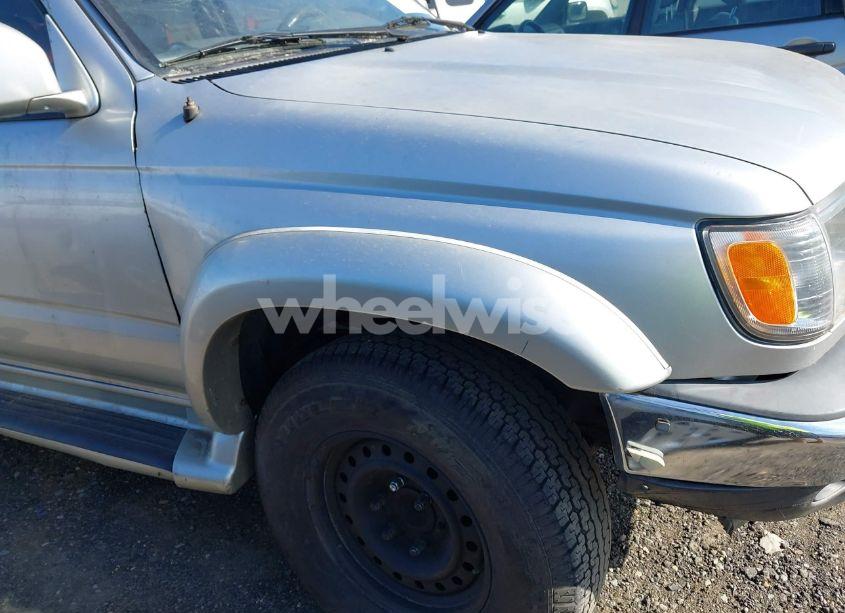 Photo 15 of 2002 Toyota 4runner SR5 V6 (VIN JT3GN86R920224833)