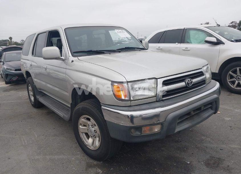 1999 Toyota 4runner SR5 V6 (VIN JT3GN86RXX0130788) main photo