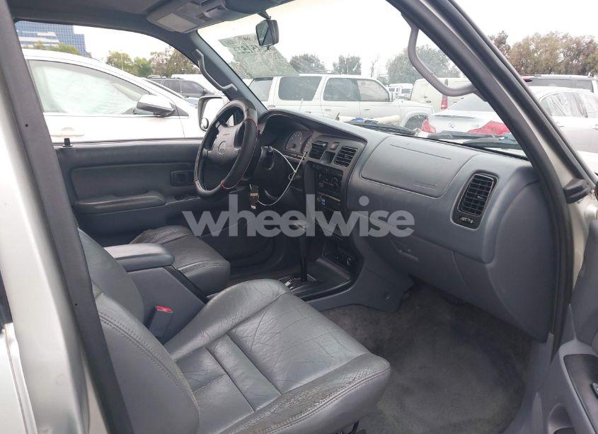 Photo 5 of 1999 Toyota 4runner SR5 V6 (VIN JT3GN86RXX0130788)