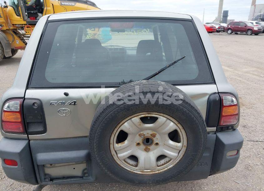 Photo 14 of 1999 Toyota Rav4 (VIN JT3GP10V0X7054125)