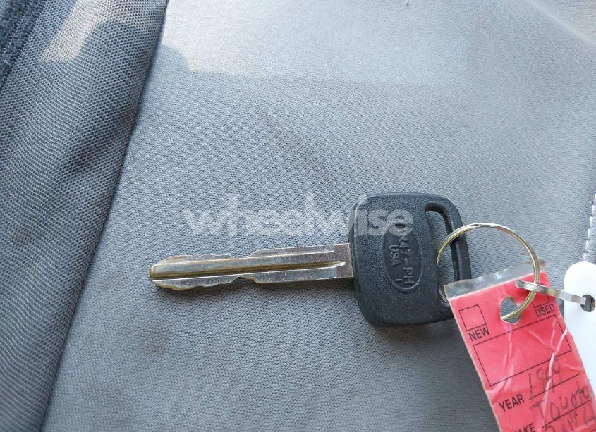 Photo 11 of 1999 Toyota Rav4 (VIN JT3GP10V1X7060726)