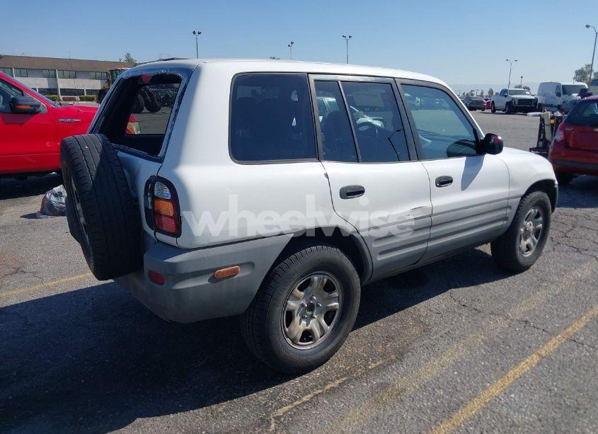 Photo 4 of 1999 Toyota Rav4 (VIN JT3GP10V2X7064915)
