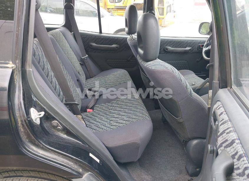 Photo 8 of 2000 Toyota Rav4 (VIN JT3GP10V8Y0046669)