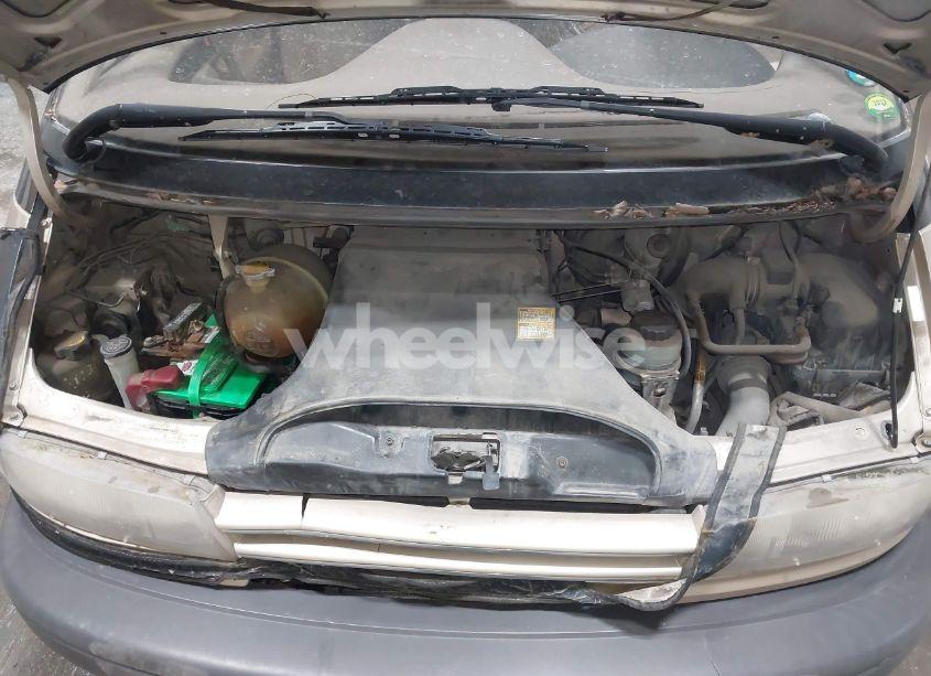 Photo 10 of 1997 Toyota Previa DX S/C (VIN JT3HK22M3V1067433)