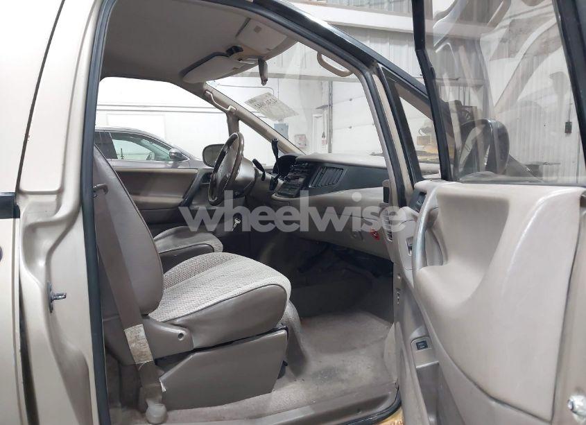 Photo 5 of 1997 Toyota Previa DX S/C (VIN JT3HK22M3V1067433)