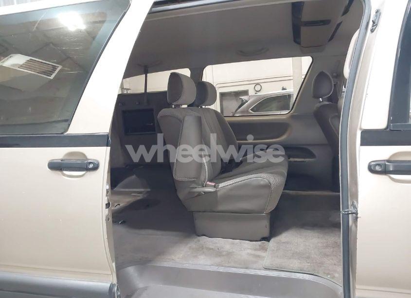 Photo 8 of 1997 Toyota Previa DX S/C (VIN JT3HK22M3V1067433)