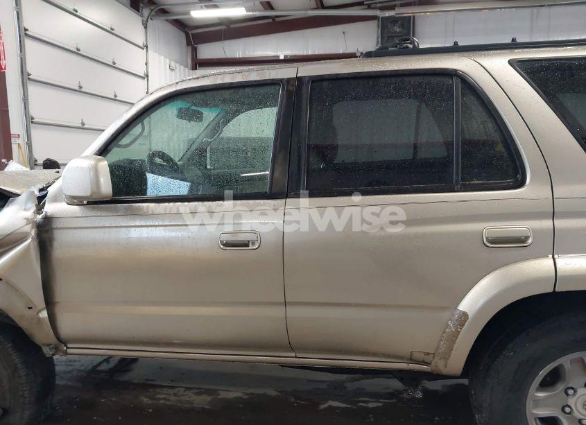 Photo 15 of 2002 Toyota 4runner SR5 V6 (VIN JT3HN86R429076882)