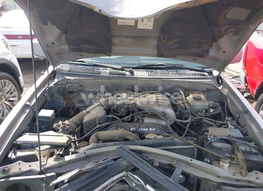 Photo 10 of 2002 Toyota 4runner SR5 V6 (VIN JT3HN86R820391737)