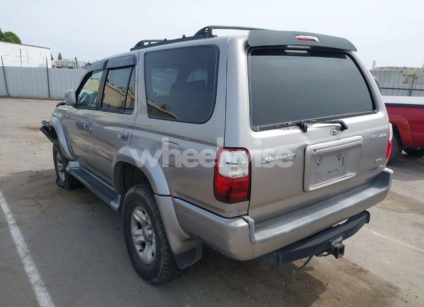 Photo 3 of 2002 Toyota 4runner SR5 V6 (VIN JT3HN86R820391737)