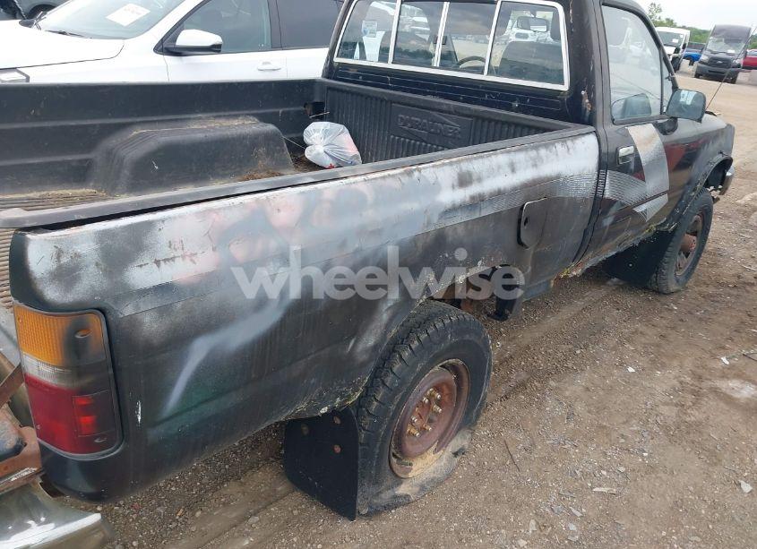 Photo 13 of 1989 Toyota Pickup 1/2 TON SHT WHEELBASE DLX (VIN JT4RN01P3K4014605)