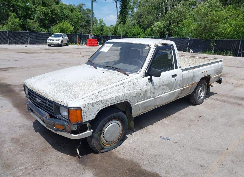 Photo 2 of 1986 Toyota Pickup 1/2 TON RN55 (VIN JT4RN55R8G0177256)