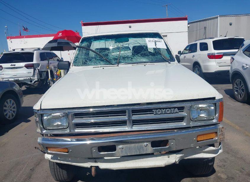 Photo 12 of 1988 Toyota Pickup RN63 STD (VIN JT4RN63A8J0229589)