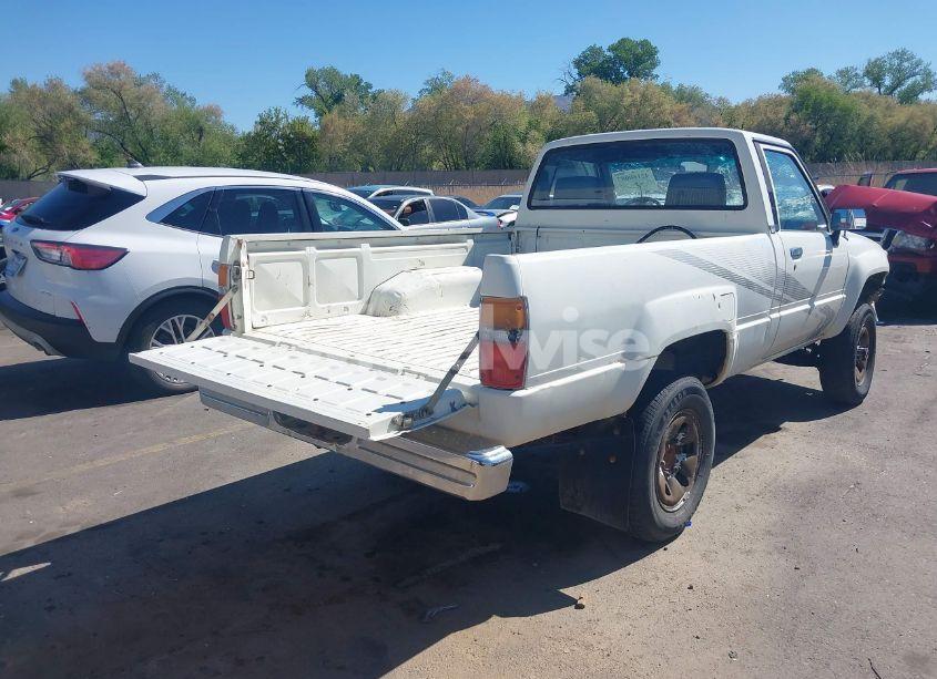 Photo 4 of 1988 Toyota Pickup RN63 STD (VIN JT4RN63A8J0229589)