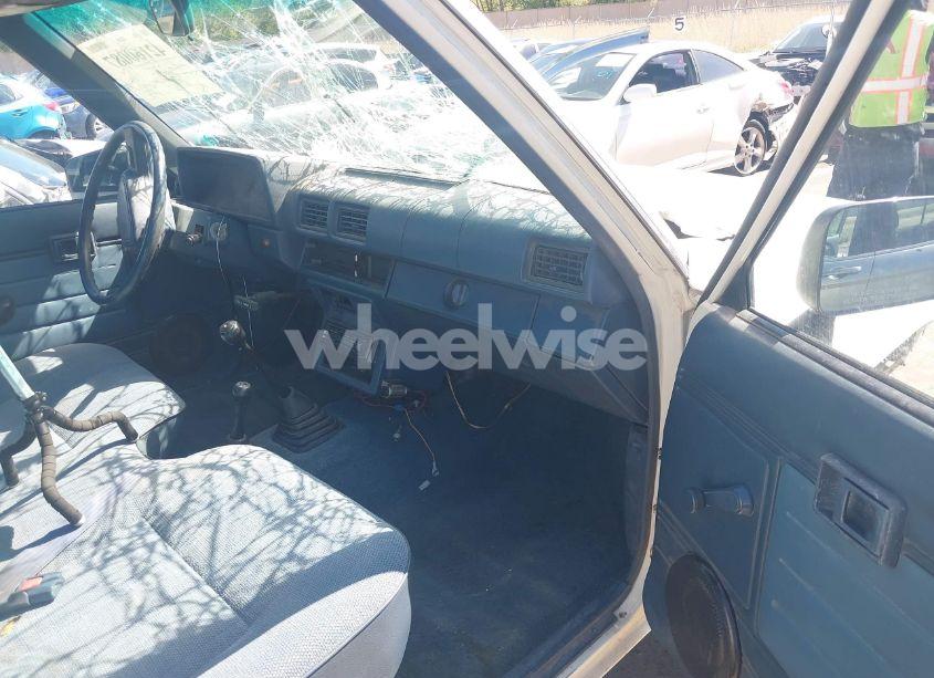 Photo 5 of 1988 Toyota Pickup RN63 STD (VIN JT4RN63A8J0229589)