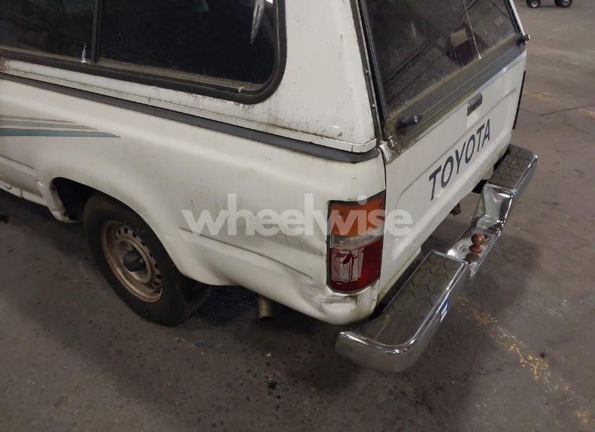 Photo 14 of 1989 Toyota Pickup 1/2 TON SHT WHEELBASE DLX (VIN JT4RN81P2K5030402)