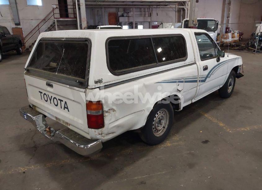 Photo 4 of 1989 Toyota Pickup 1/2 TON SHT WHEELBASE DLX (VIN JT4RN81P2K5030402)