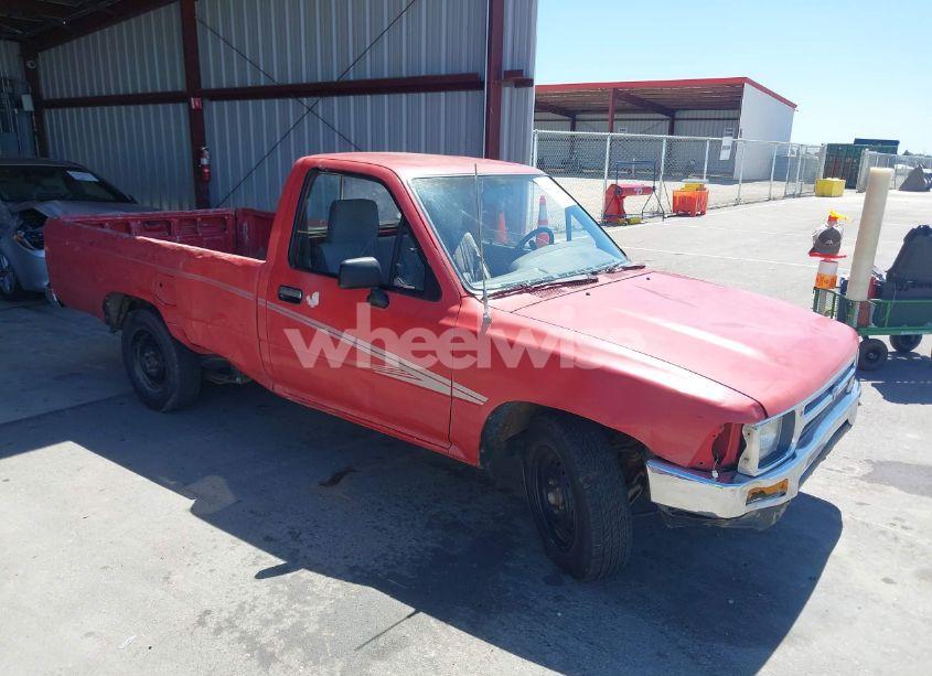 1992 Toyota Pickup 1/2 TON LNG WHEELBASE DLX (VIN JT4RN82P8N5056666) main photo