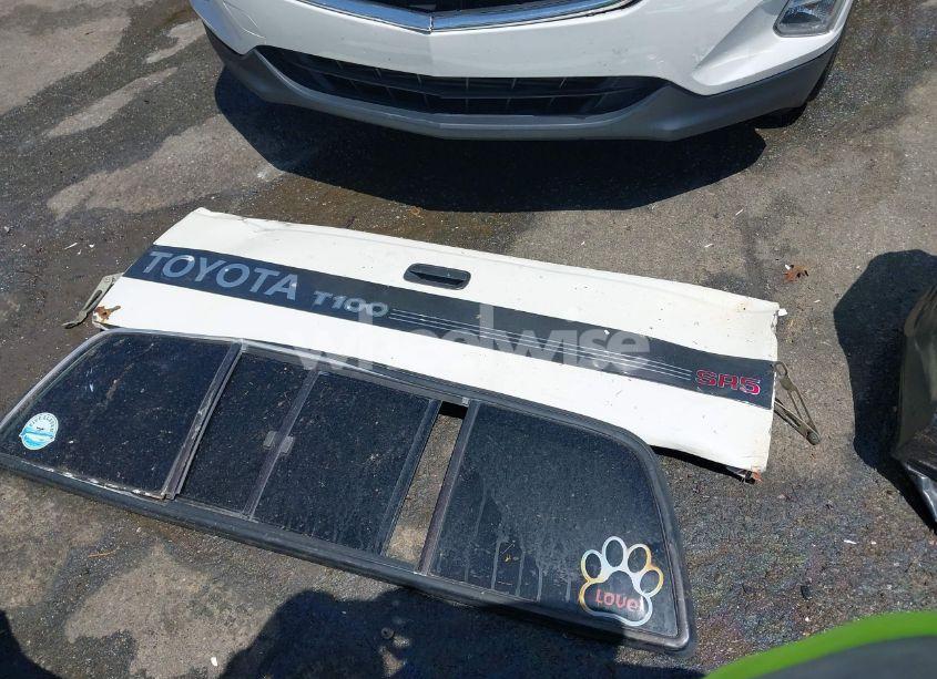 Photo 12 of 1998 Toyota T100 SR5 V6 (VIN JT4UN24D2W0056266)