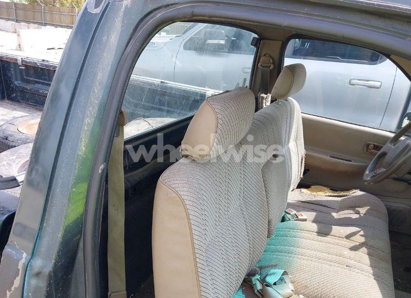 Photo 8 of 1993 Toyota T100 (VIN JT4VD10AXP0012790)