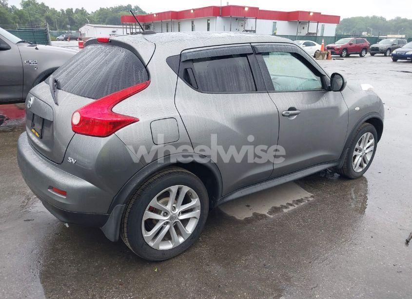 Photo 4 of 2011 Nissan Juke SV (VIN JT4VD11E5S0******)