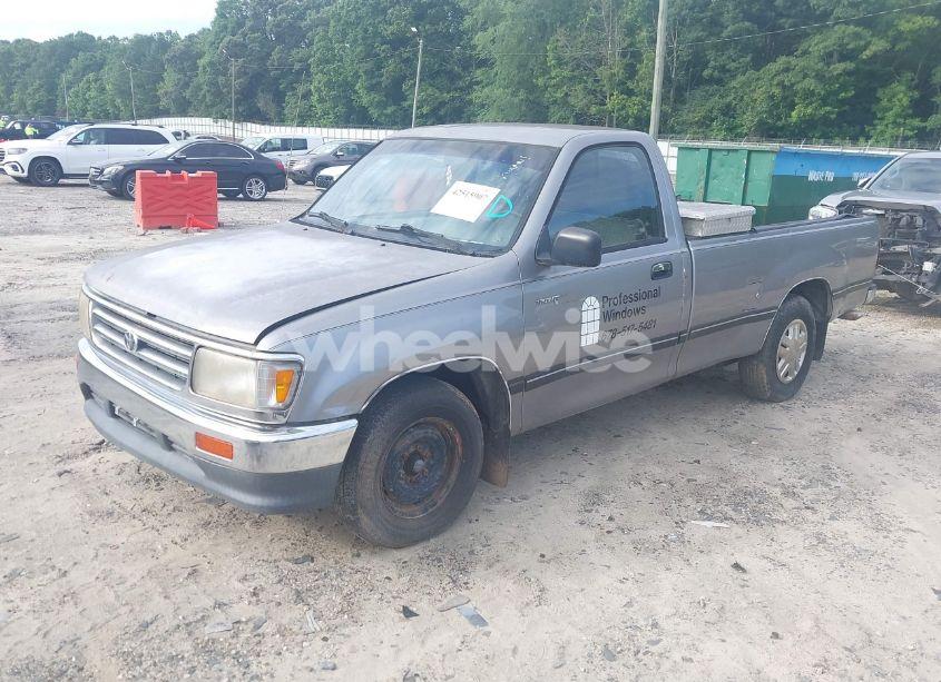 Photo 2 of 1995 Toyota T100 DX (VIN JT4VD11E5S0003702)