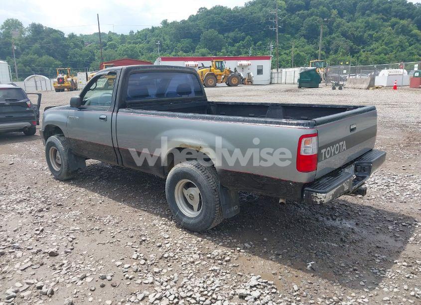 Photo 3 of 1993 Toyota T100 (VIN JT4VD20A4P0010572)
