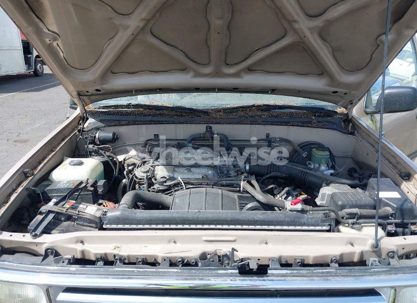 Photo 10 of 1993 Toyota T100 SR5 (VIN JT4VD20C0P0010859)