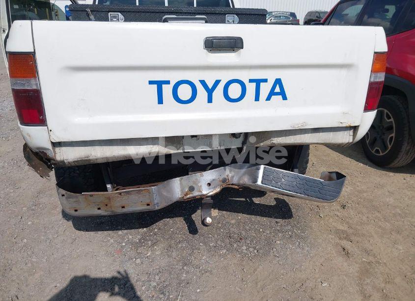 Photo 6 of 1992 Toyota Pickup 1/2 TON SHT WHEELBASE DLX (VIN JT4VN01D6N0006014)