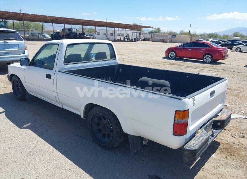 Photo 3 of 1989 Toyota Pickup 1/2 TON LNG WHEELBASE DLX (VIN JT4VN82D5K5001253)